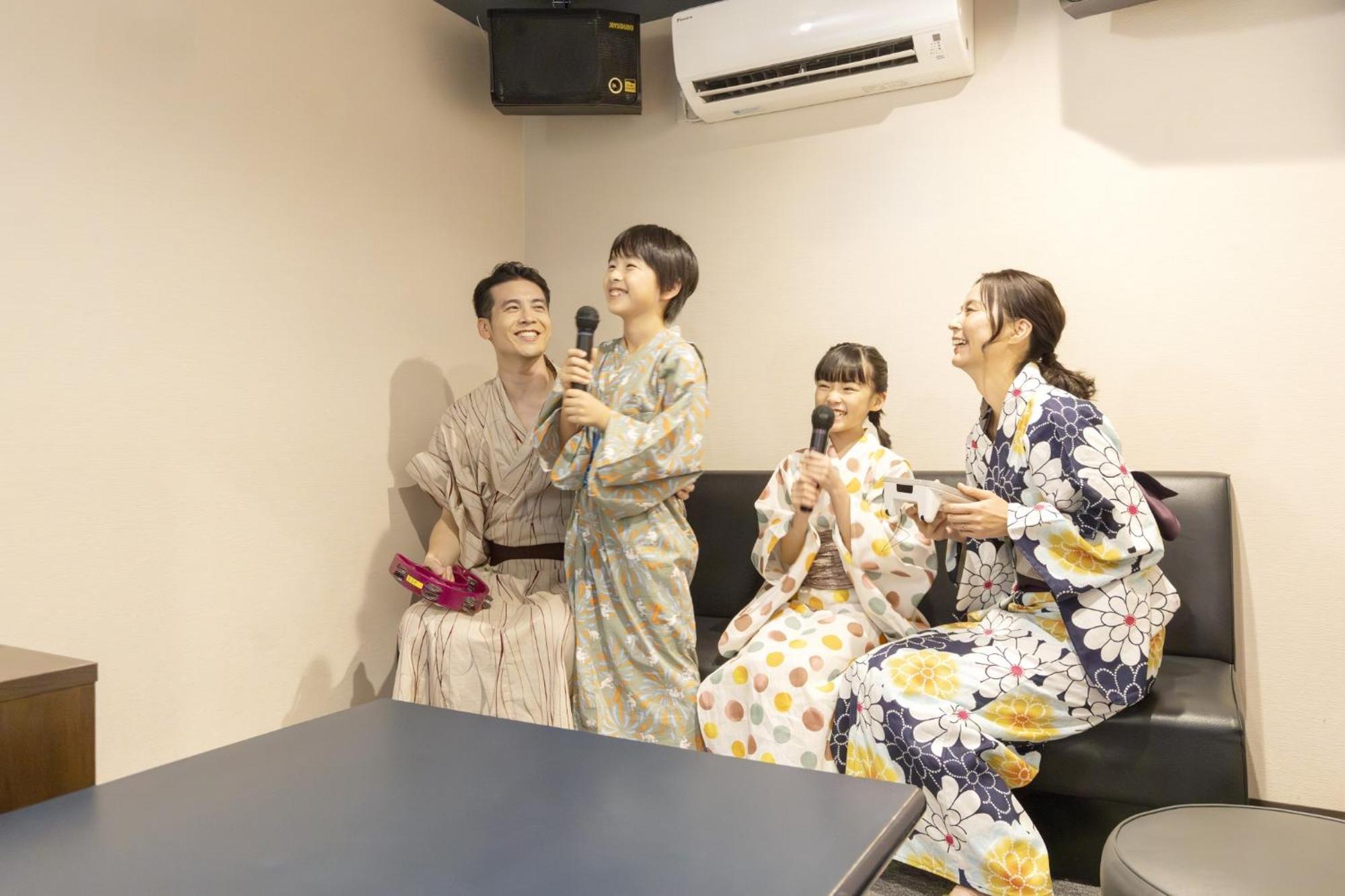 Ooedo Onsen Monogatari Premium Kaga Maruya Hotel Kültér fotó